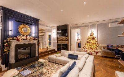 Ristrutturazione di una villa: eleganza senza tempo e atmosfera natalizia